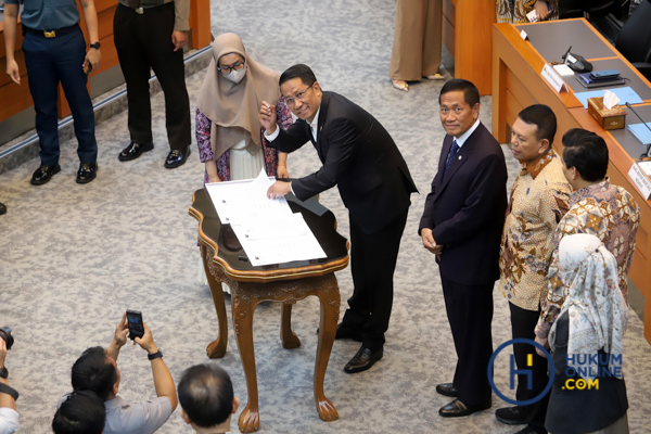 RUU TNI Masuk Tahap Lanjutan, DPR dan Pemerintah Sepakati Pembahasan